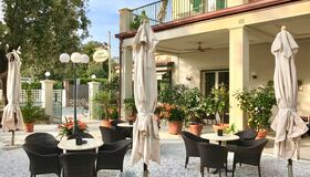 Italien Toskana Hotel la Primula Aussenansicht