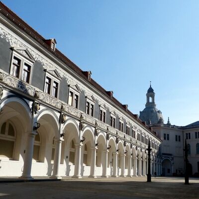 Klassenfahrt Dresden, Stadtschloss Säulenhalle