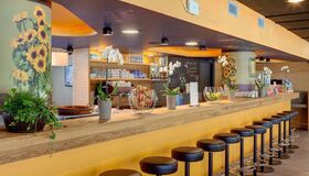 Meininger Amsterdam City West, Bar