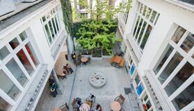 Klassenfahrt Brüssel, Jugendherberge Jaques-Bre - Aussenbereich