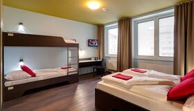 MEININGER Hotel Wien Downtown Sissi - Mehrbettzimmer