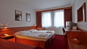 Prag, Hotel Globus - Bar - Doppelzimmer