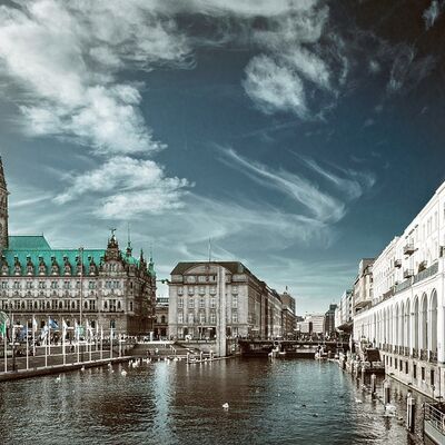 Klassenfahrt Rathaus in Hamburg