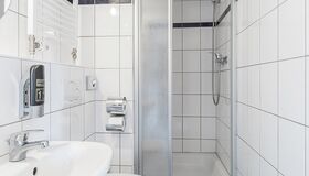 a&o Hostel Köln Neumarkt - Badezimmer