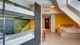 München - Meininger Olympiapark; Mehrbettzimmer