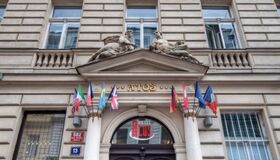 Prag, Hotel Atos - Eingang