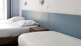Paris, Hotel Luxia, Dreibettzimmer